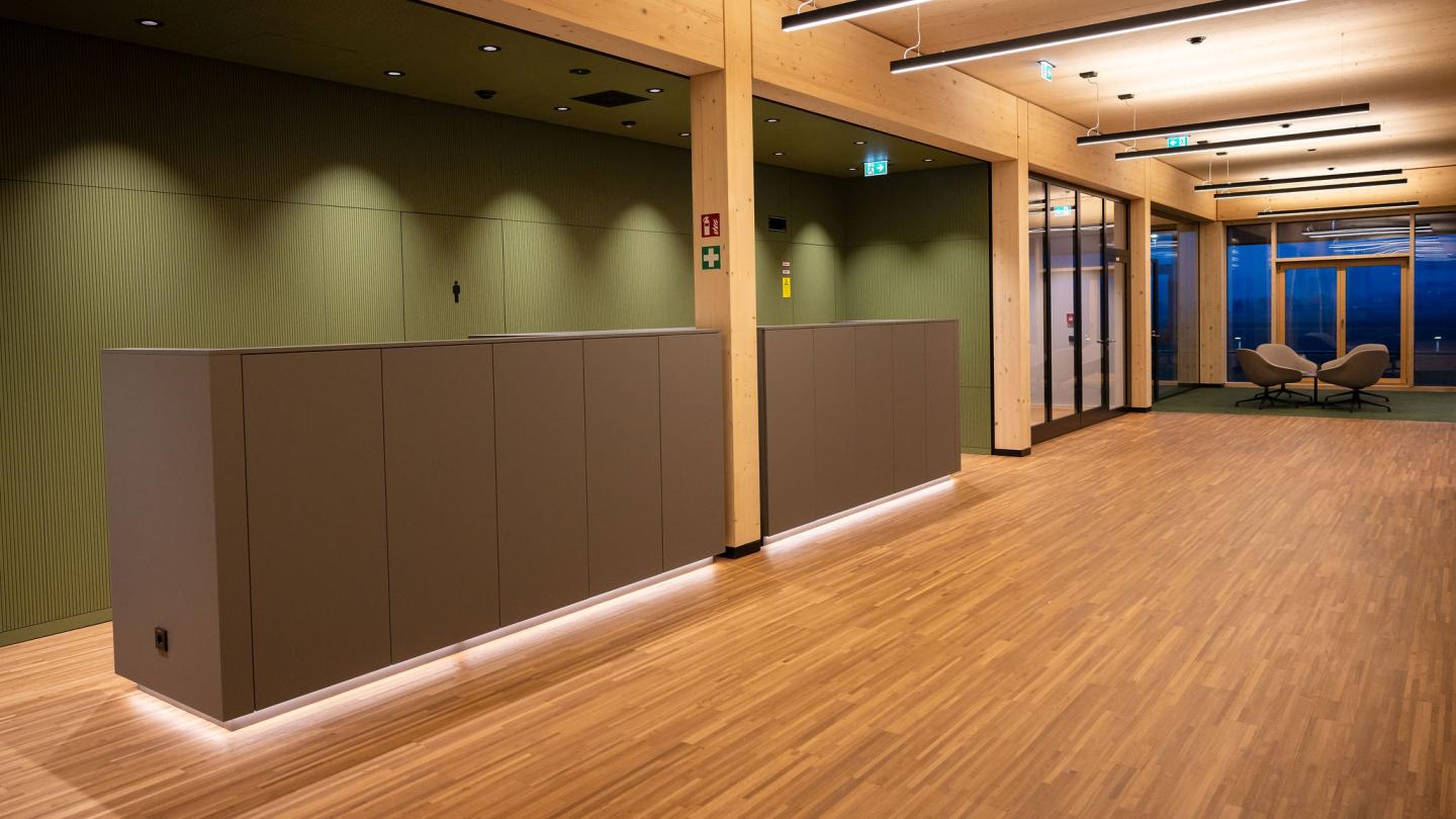 The new office building of HASSLACHER PREDING Holzindustrie, entrance area inside