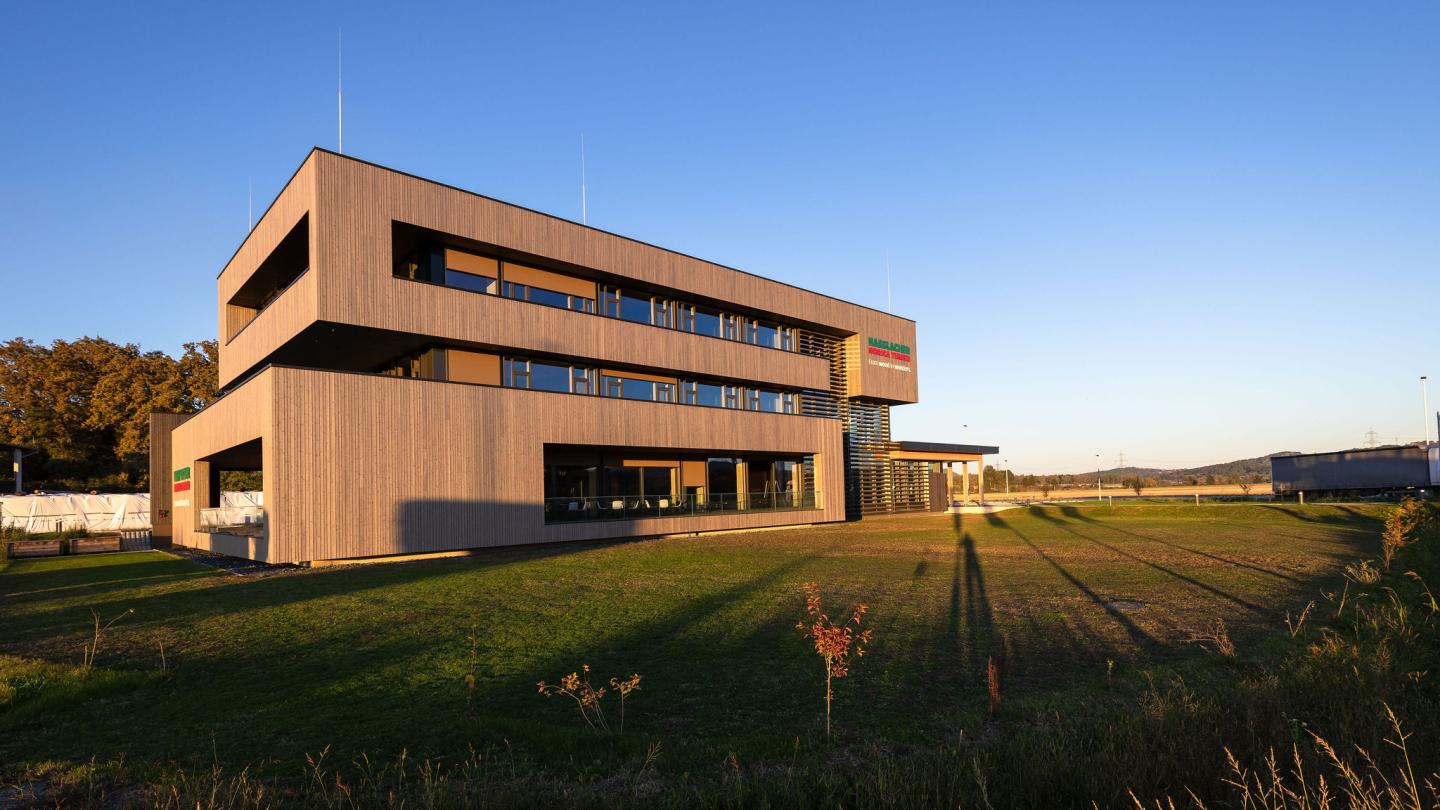 The new office building of HASSLACHER PREDING Holzindustrie, exterior view in daylight