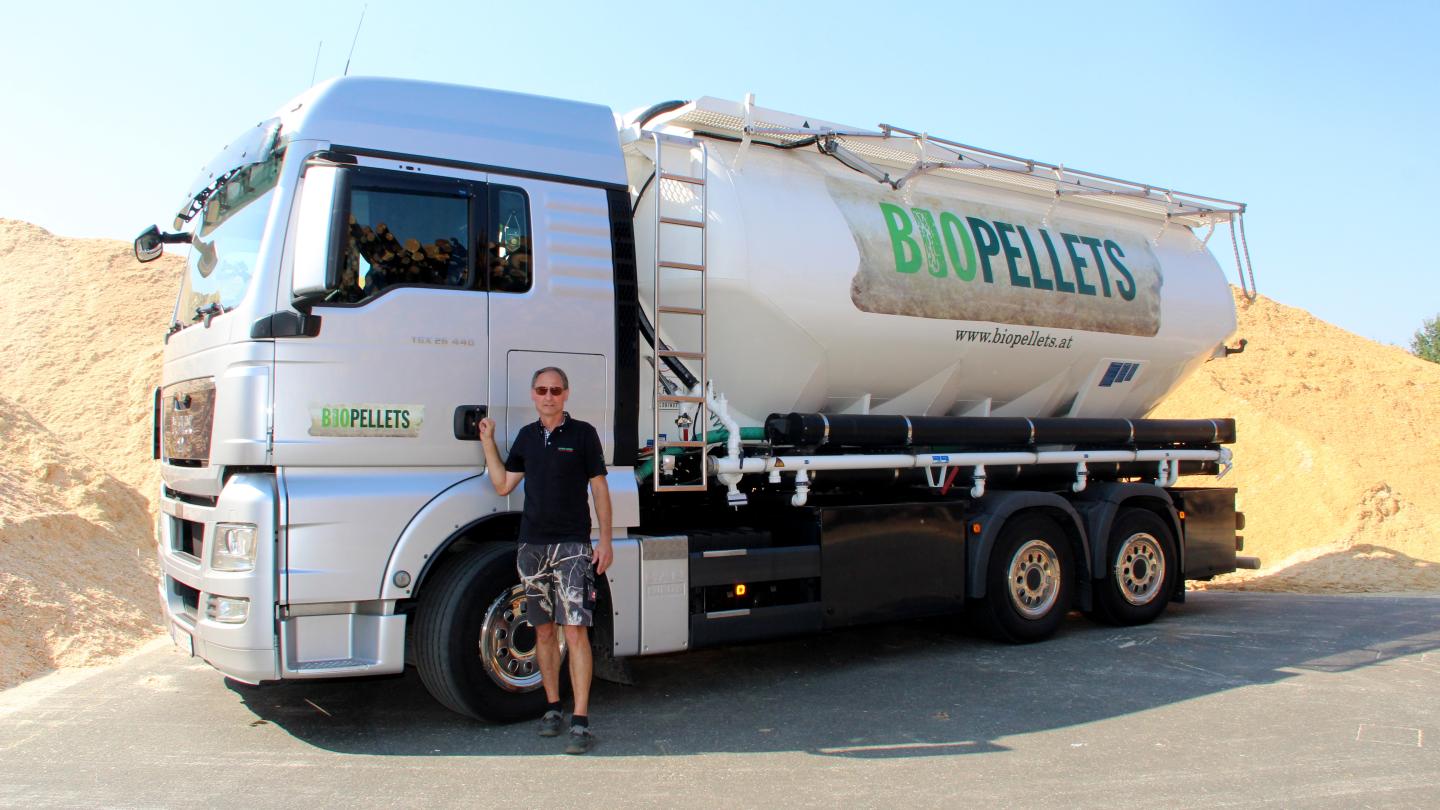 3.0 -2008 Silo LKW im Einsatz 
