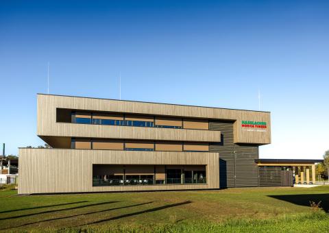 The new office building of HASSLACHER PREDING Holzindustrie, exterior view in daylight